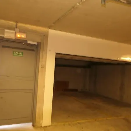2 Pieces Meublees Avec Piscine, Proche De Mandelieu Apartment *